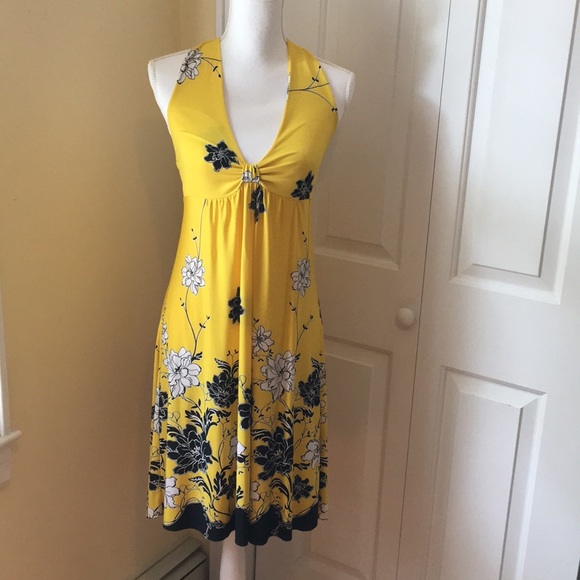 Voxx New York Dresses & Skirts - Sexy, Soft,Swingy, Halter Top Sundress🌸VOXX